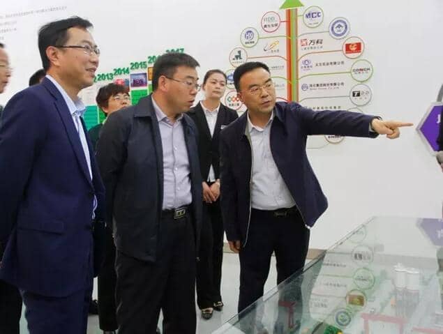 區(qū)委常委、區(qū)紀(jì)委書(shū)記、區(qū)監(jiān)委主任王慶峰調(diào)研天意機(jī)械