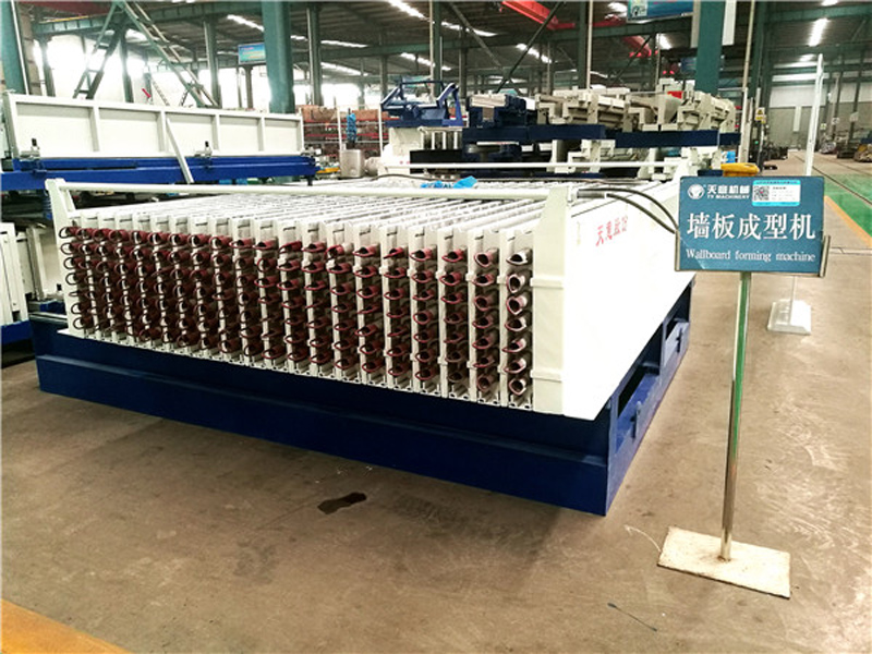 全自動墻板機(jī)產(chǎn)量高，一機(jī)多用